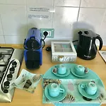 特里雅斯特帕诺拉米克公寓 *